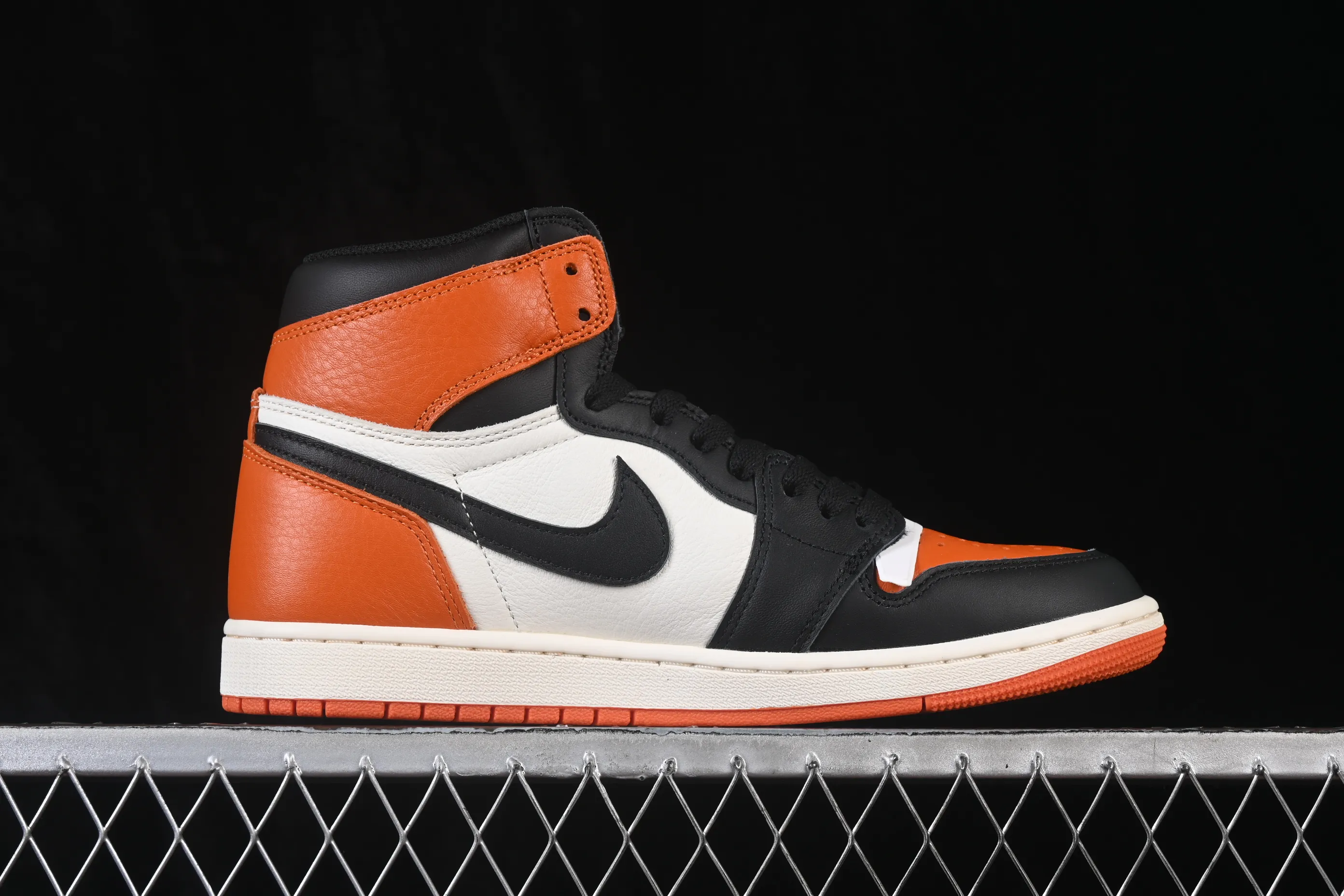 All categories Air Jordan Jordan series basketball shoes Air Jordan 1 High LJR version Air Jordan 1 High OG "Shattered Backboard" AJ1 Joe 1 new smash DZ5485-008